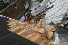 Cedar shingles roof installation