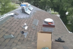 asphalt shingles roof